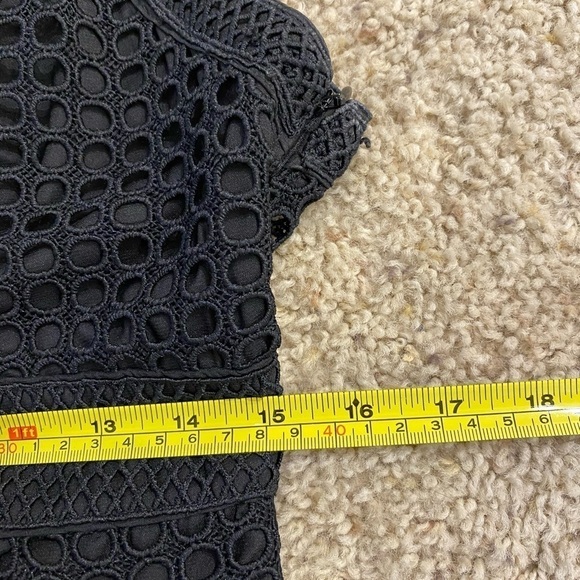 Bardot Women’s V Neck Eyelet Sheath Dress Black Size M Workwear Business Dress - Picture 9 of 12